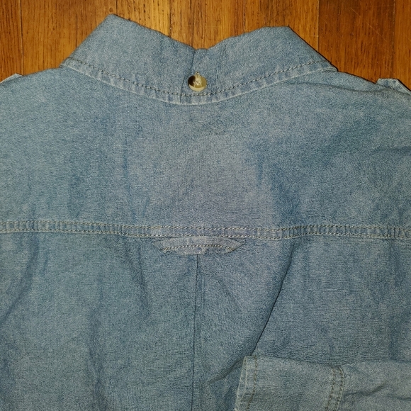 Sunset Rd Vineyard Charm Chambray Drawstring Waist Denim Shirt - Picture 12 of 12